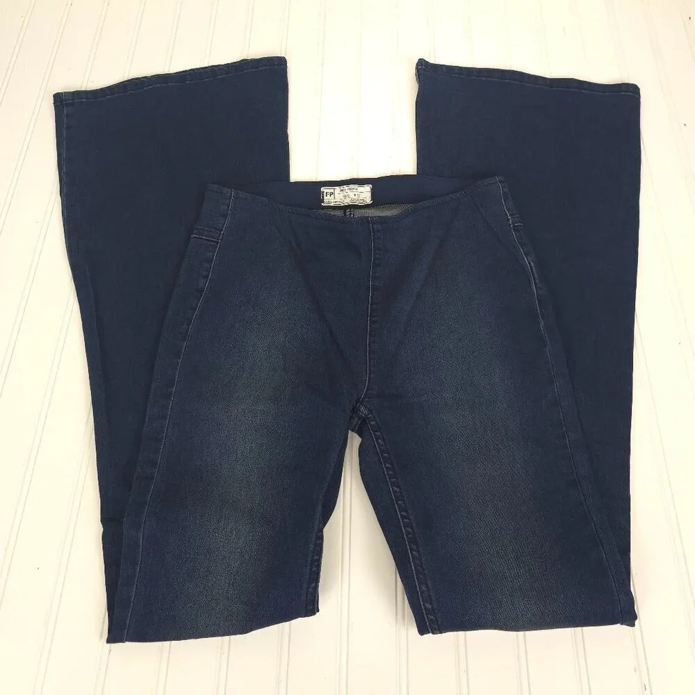 Free People x We The Free Penny Pull-On Flare Jeans Size 27